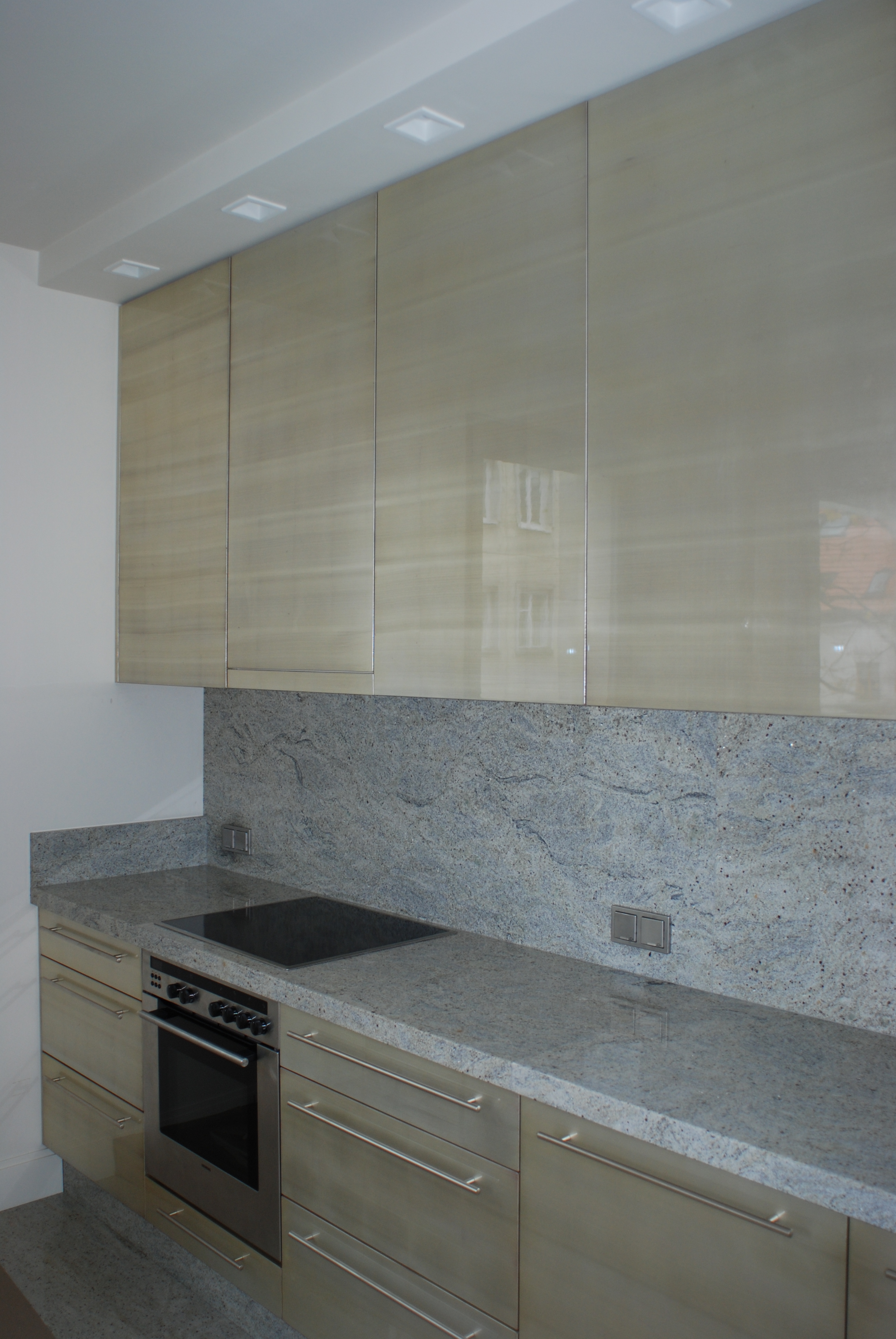 Kuchnia stal i kamień