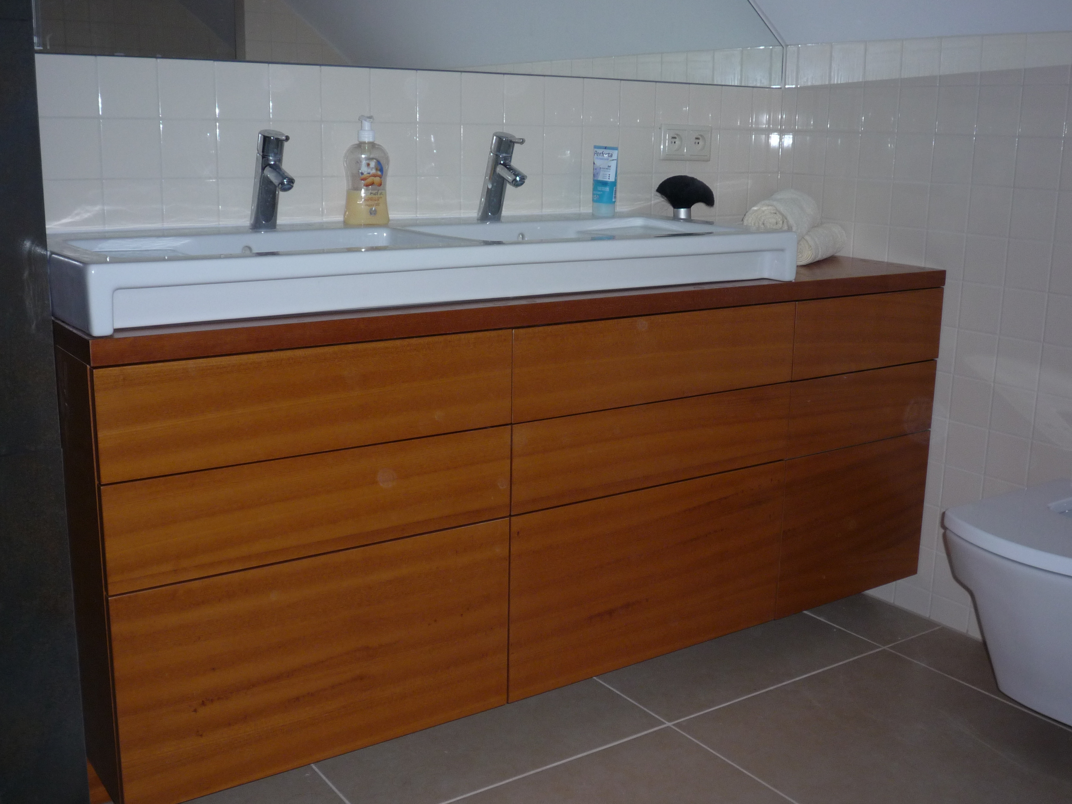 Szafka łazienkowa premium